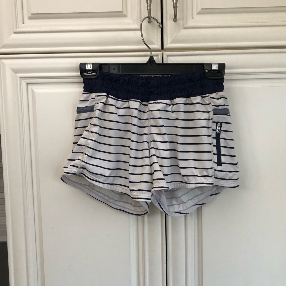 Lululemon women’s lined shorts